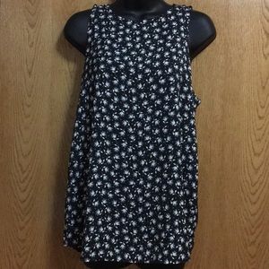 NWT sleeveless floral blouse